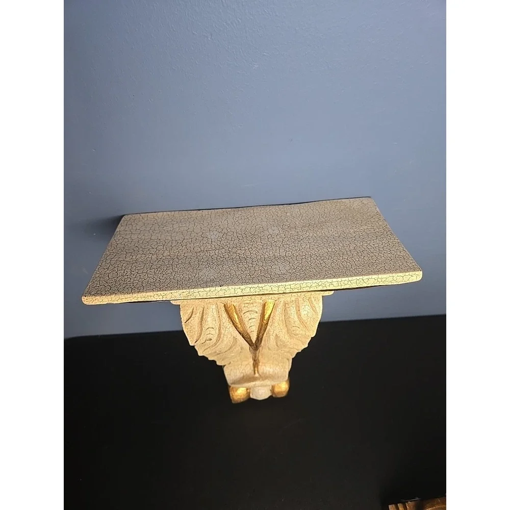 Early Italian Rococo Style Carved Giltwood Wall Bracket Wall Corbel Wall Shelf